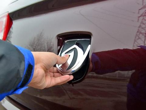 说到后备箱的开启方式，百万豪车都比不上这三款家用车！