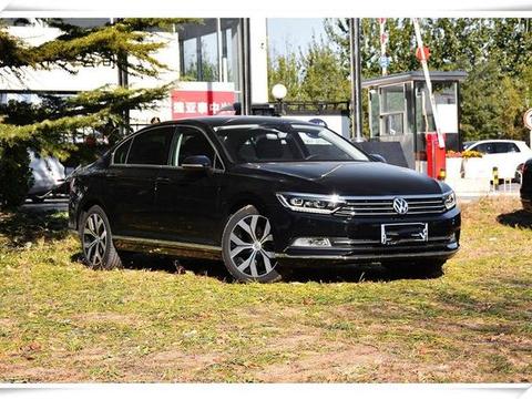 凯美瑞终遇劲敌，帕萨特改款终于露面，颜值帅到没朋友！