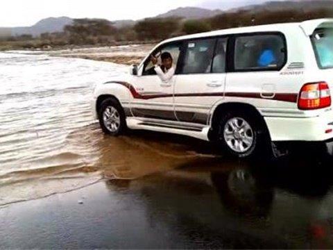 口碑最好的日系越野车，别跟我谈爱国，有钱我绝对买它！