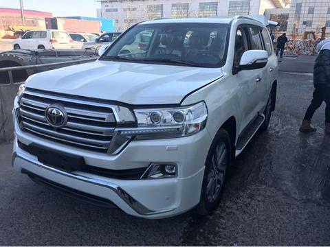 丰田兰德酷路泽5700中东版顶级SUV满配越野人士的福音