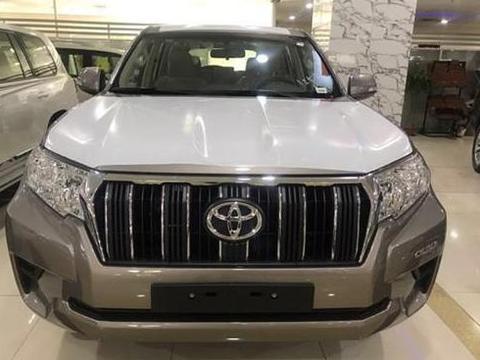 2018款丰田霸道，带你燥起来