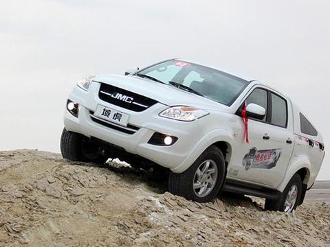 不到10万块的国产皮卡，一通爆改后变进藏神器，猛禽都没它拉风