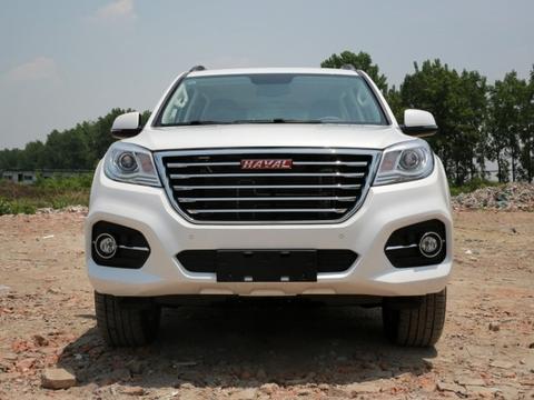 哈弗H9搭载2.0T8AT，四驱五座柴油机，动力输出很强势