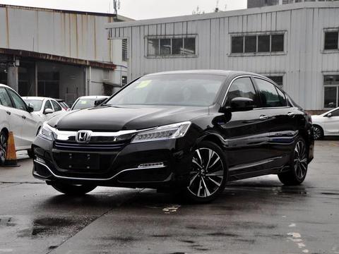 15万左右“宜商宜家”的车型，能够这么选，经济适用！