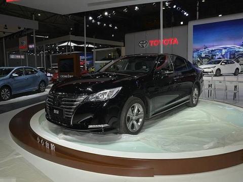 丰田最漂亮的车，售价25万，打倒雅阁，还买啥凯美瑞