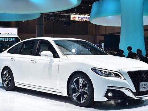 全新一代皇冠总算曝光，作为丰田的代表车型