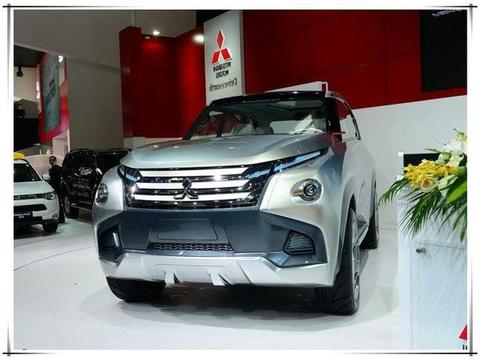 三菱翻身全靠它，全新7座SUV配全时四驱，20万起汉兰达要歇菜