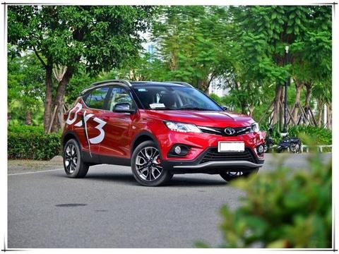 众泰终于被超越！8万就能拥有奔驰的内饰，颜值比宝骏510美十倍