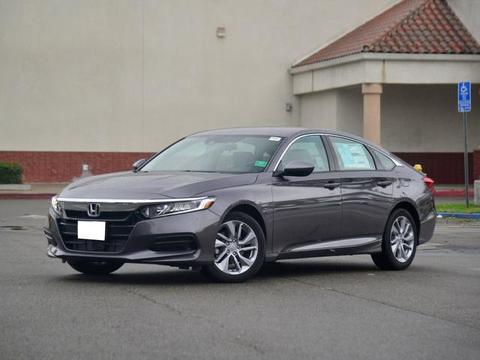 十代雅阁现真身，造型运动内饰科幻，迈腾市场压力很大