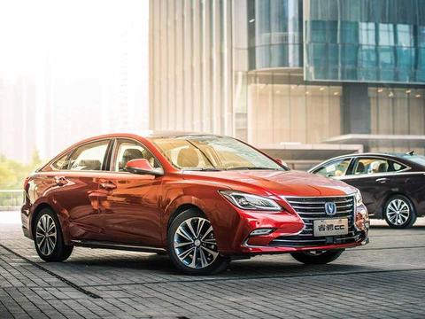 它被称为最美长安车，上市10天销量5千，自主轿车发力了！