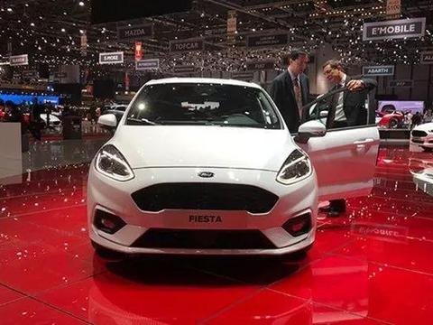 这辆进口小钢炮比飞度强太多，只卖8万