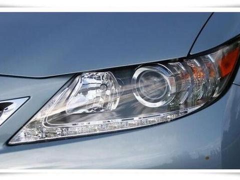 明明不输宝马5系，却只卖27万，这只为国人送福利，还看啥奥迪A6