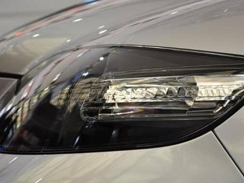 本田要爆发了，油耗5L仅6万，性能胜捷达朗逸，上班族买它不后悔