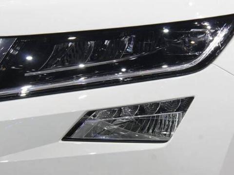 买汉兰达不如先看它，性能远超汉兰达，配四驱17万起，谁还看途观