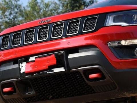 JEEP诚意十足，换9AT带四驱才16万，车门一开，果断放弃汉兰达！