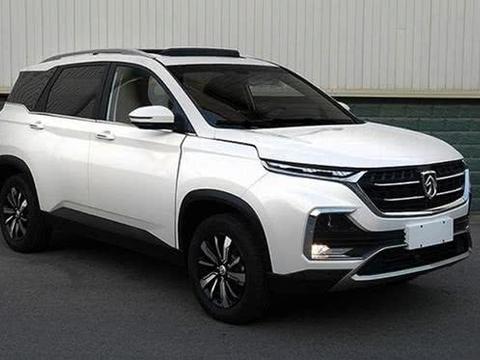 比哈弗漂亮十倍，宝骏再造最美SUV，宝马设计师都竖起大拇指点赞