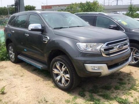 能跋山涉水，能坐7个人，配2.2T全时四驱这硬派suv比普拉多厚道