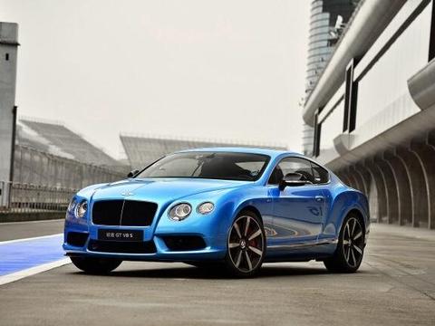 宾利欧陆是一款豪华运动轿车，传乘宾利完美无瑕的贵族轿跑车血统