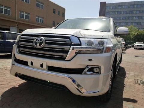 18款酷路泽4000GXR天窗八气最新报价V6动力尽显越野风