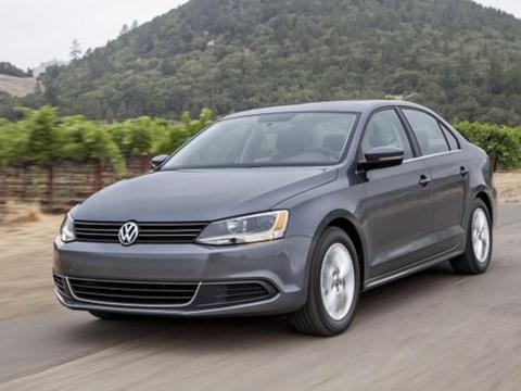 这款合资车6万多，铝合金轮毂，百公里油耗6.3L，比捷达值太多