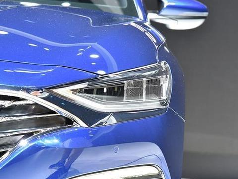 专为国内消费者打造，外观比思域惊艳，1.6T动力强劲轿跑！