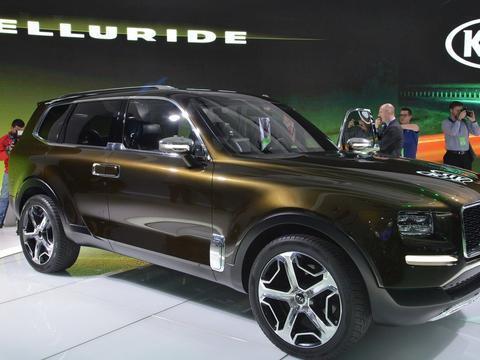 韩系车救星到来，比汉兰达大一圈，30万配V6动力，要让途昂好看