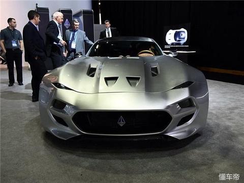 这车排量8.4，比布加迪还牛，在上海亮相过，国内暂时无人提车！