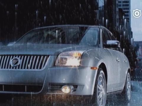 雨天汽车后视镜想要一直清晰？这办法可以很好地解决