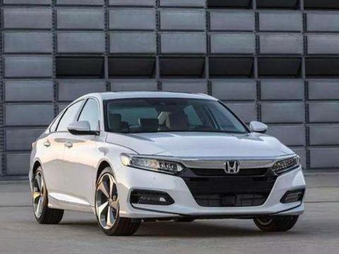 最美B级车，颜值逆天，仅售18万对标凯美瑞迈腾