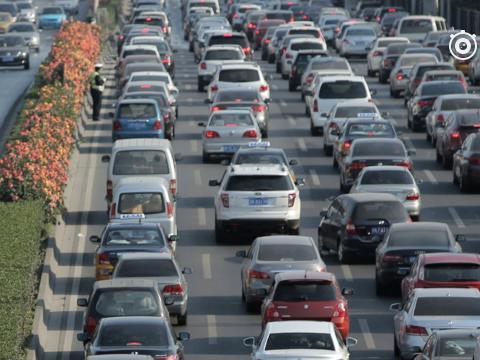 日本已经立法取消后视镜了，原来印度已经领先十几年了