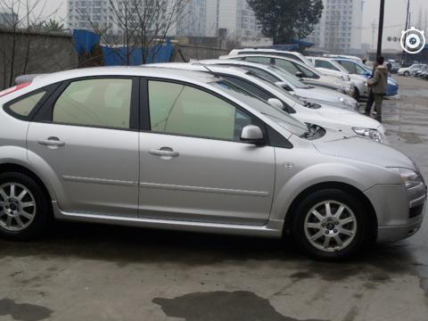 想买二手车，几年车龄的最合适？老司机给了建议，买错后悔