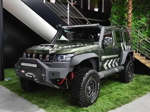 不到20万买“牧马人”，比哈弗H9豪华百倍，Jeep都惊了