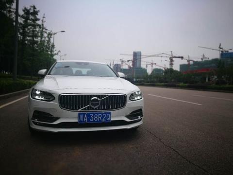 试驾沃尔沃S90带来的猛料！看了后，你会后悔自己的坐骑吗？