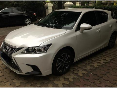 这车20万全进口，比奥迪还漂亮，油耗真正4.6L，开上10年不怕坏