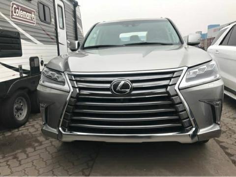 18款加版雷克萨斯LX570奔放浓烈  刚毅雄伟