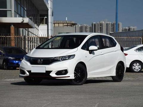 初入职场该不该买车?实惠靠谱合资热门两厢车推荐