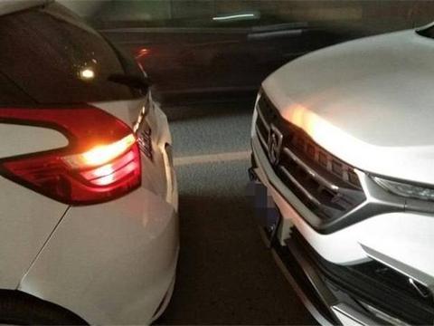 湖北一辆日系车被宝骏530追尾，车主下车一看，顿时挂不住脸！