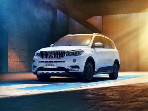 SWM斯威X7互联版 能在车厢看电影的“私人影院”