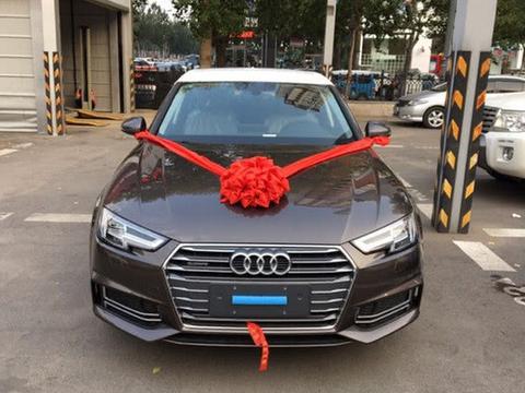 男子提新款奥迪，4S店送原厂自行车！网友：这车从来都没见过！