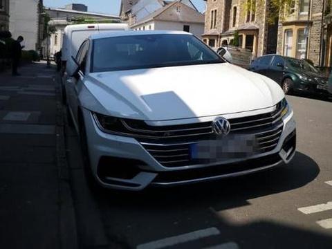 偶遇19款大众CC，售价疑似曝光，网友：这售价能买奥迪A4了