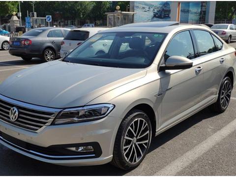 大众终于醒悟！又一爆款更新，12万起比卡罗拉大气，轩逸要紧张了