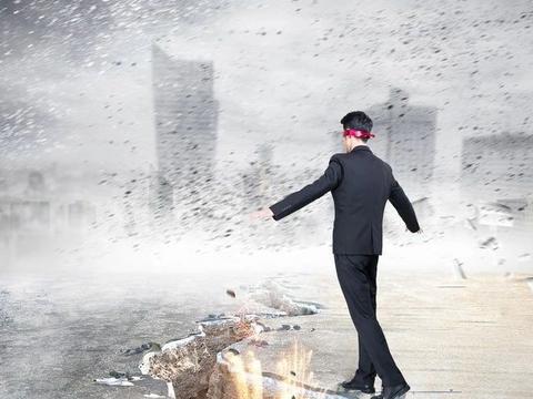 印钞“烂尾时刻”—钱房媳妇全没了