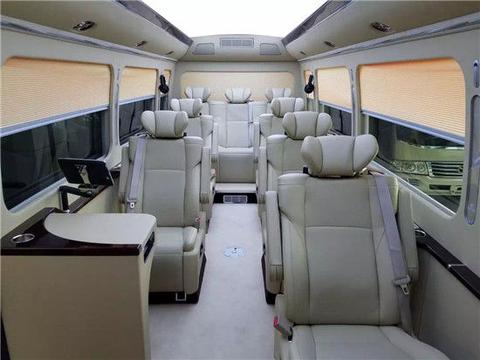 丰田考斯特11座丰田考斯特旅居房车改装