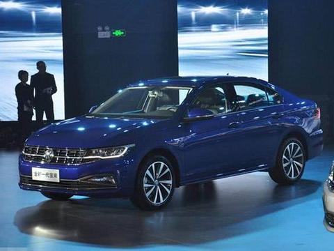 超划算大众轿车降价3.6万，比科沃兹划算，油耗5.6L，仅7万元