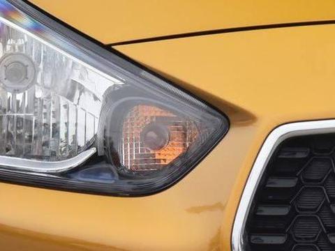 又一款合资车降到白菜价! 比起亚K2漂亮 一公里3毛配ESP 仅4.6万