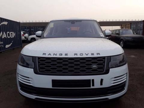 真男人的终极座驾：进口18款路虎揽胜行政