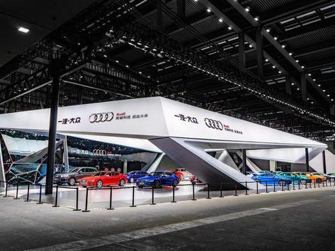 钟观 | 全新奥迪Q5L领衔深港澳车展，A/Q/R三大系列全到齐！