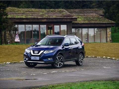 日产够嚣张！这车降2万仅16万，配2.0L空间大，连续两年销量冠军