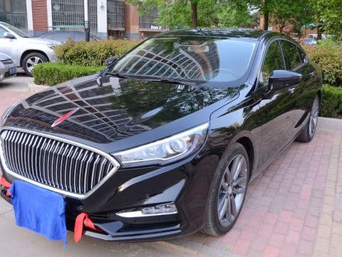 13万提红旗H5，偷偷和岳父说：这车130万，比奔驰还好