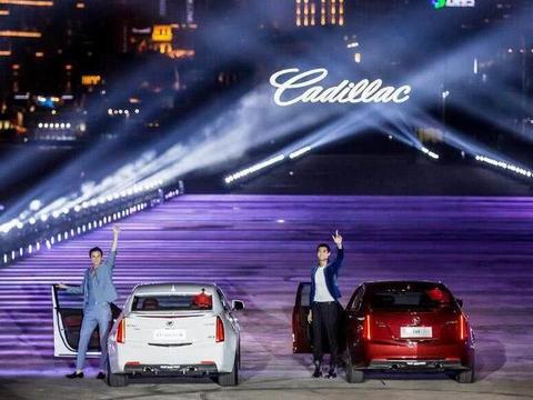 这台豪华中级车仅22万起，6秒破百跑的比保时捷更快！